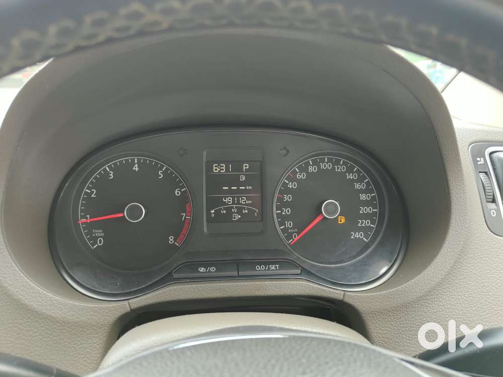 Volkswagen Vento 1.2 Tsi Highline Plus At, 2016, Petrol