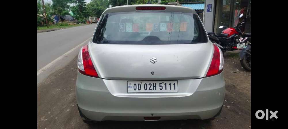 Maruti Suzuki Swift Vxi + Manual, 2013, Petrol