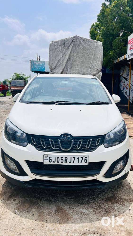 Mahindra Marazzo