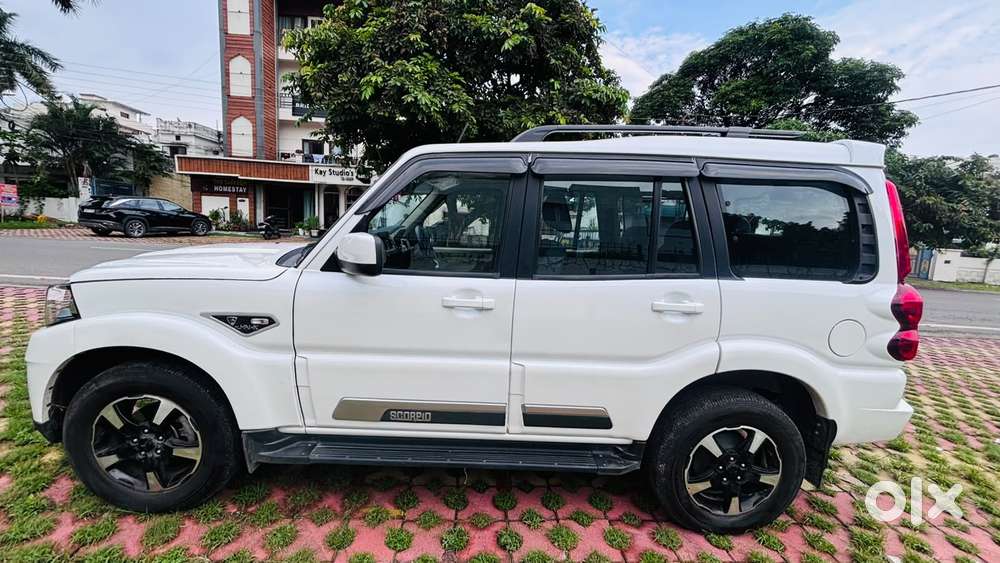 Mahindra Scorpio Classic 2.2 S 11 Mt 7 Cc, 2026, Diesel