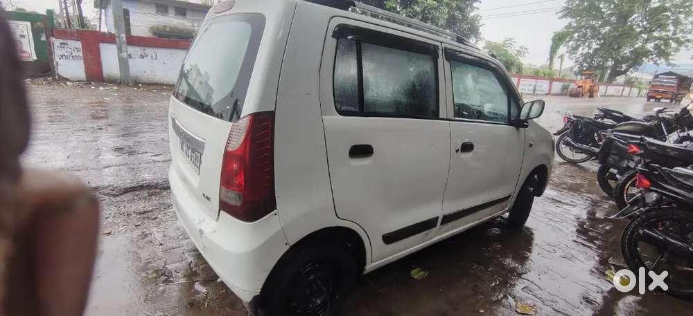 Maruti Suzuki Wagon R Lxi 2012 Mawana Mi Hai Bike