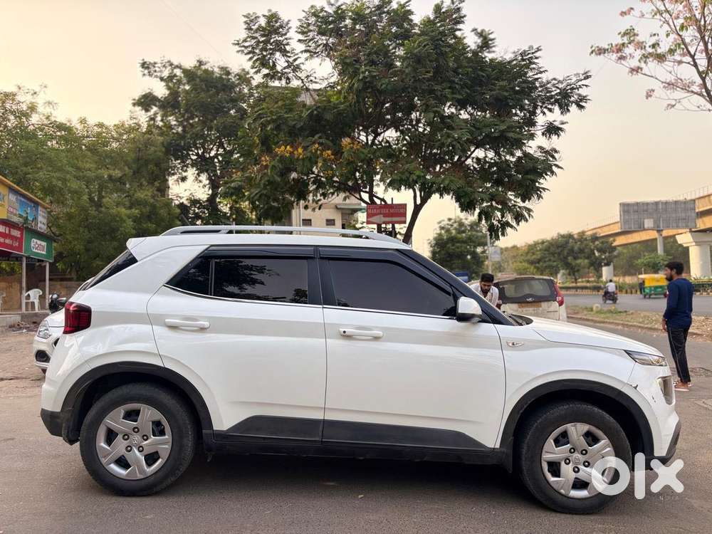 Hyundai Venue S Mt 1.2 Kappa, 2021, Cng & Hybrids