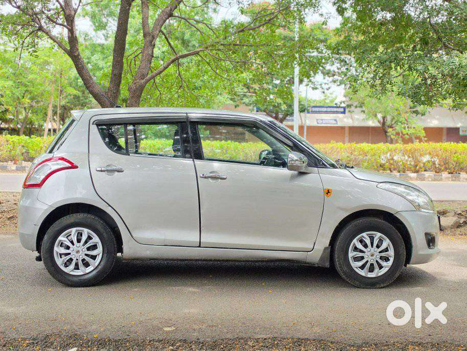 Maruti Suzuki Swift Vxi With Abs, 2012, Petrol
