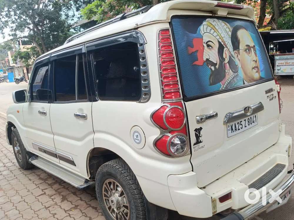 Mahindra Scorpio Classic 2.2 Diesel Automatic 2013