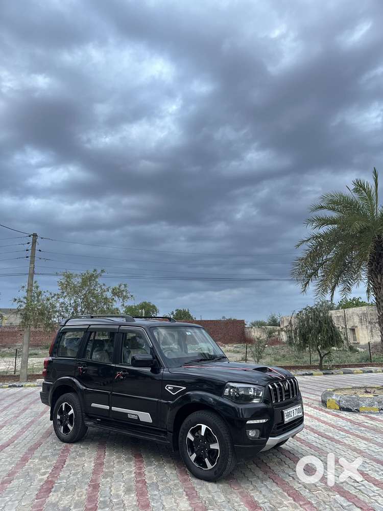 Mahindra Scorpio Classic 2.2 S 11 Mt 7 Str, 2022, Diesel