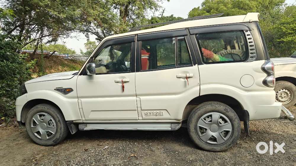 Mahindra Scorpio 2017 Diesel Automatic Year