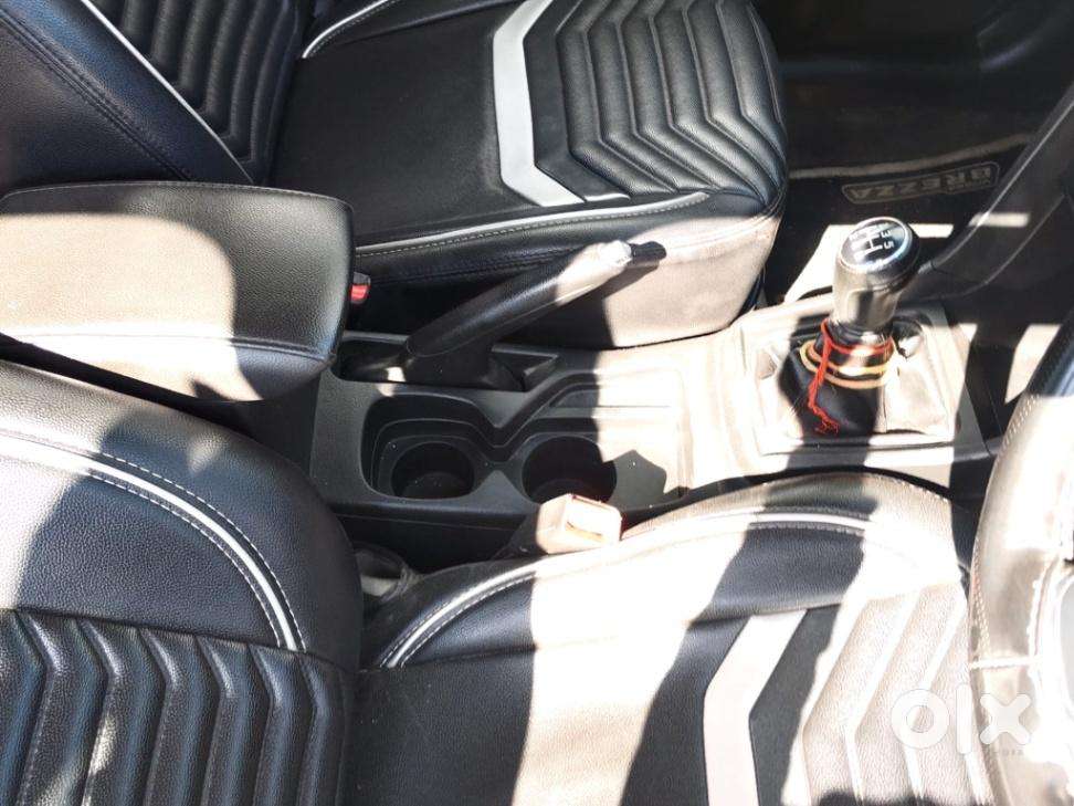 Maruti Suzuki Brezza Vxi At, 2020, Petrol