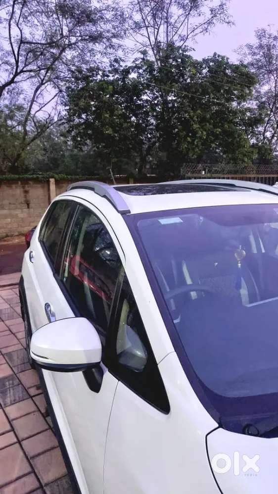 Honda Wr-v 2019 Petrol (top Model) Only 14000 Km Driven