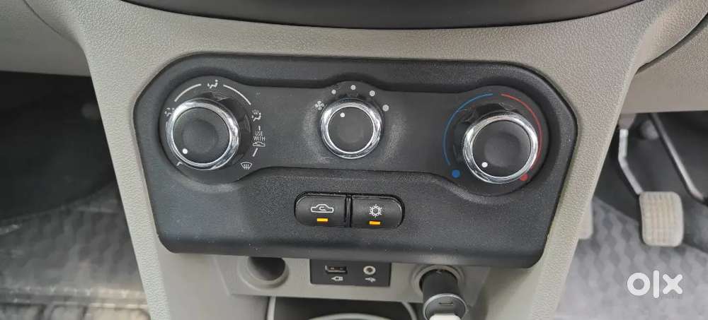 Tata Tiago Xt Petrol 2017