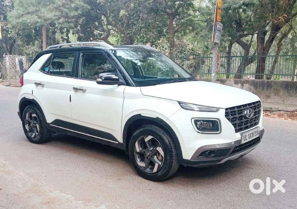 Hyundai Venue 2019 Petrol 45000 Km Driven
