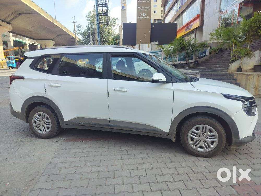 Kia Carens 1.5 Prestige 7 STR, 2023, Petrol
