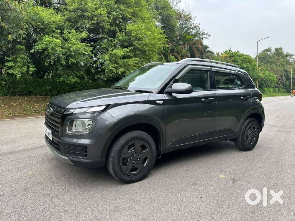 Hyundai Venue S 1.2 Petrol, 2024, Petrol