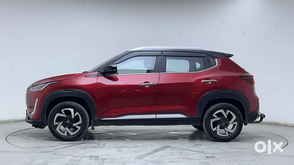 Nissan Magnite 1.0 Xv Premium Dual Tone, 2023, Petrol
