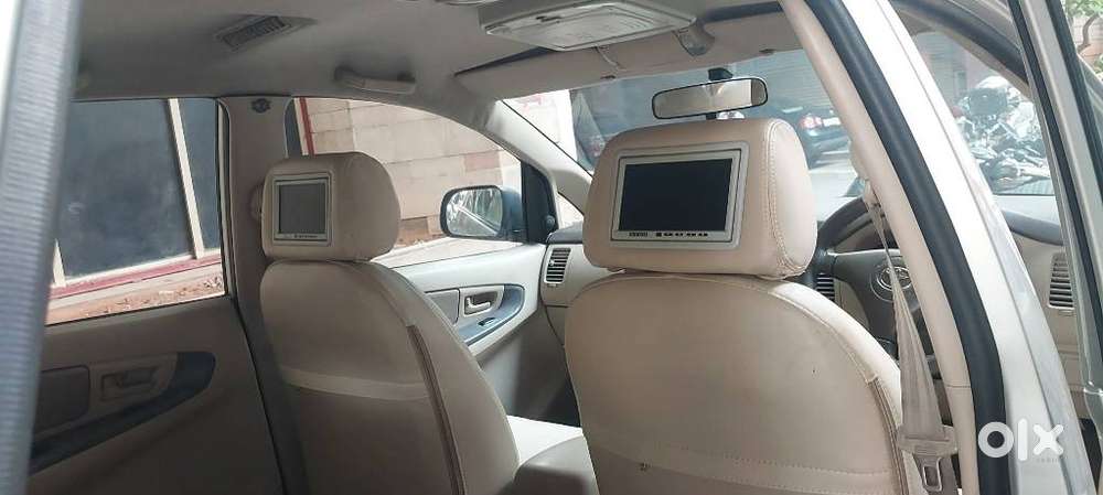Toyota Innova 2004-2011 2.5 G4 Diesel 8-seater, 2008, Diesel