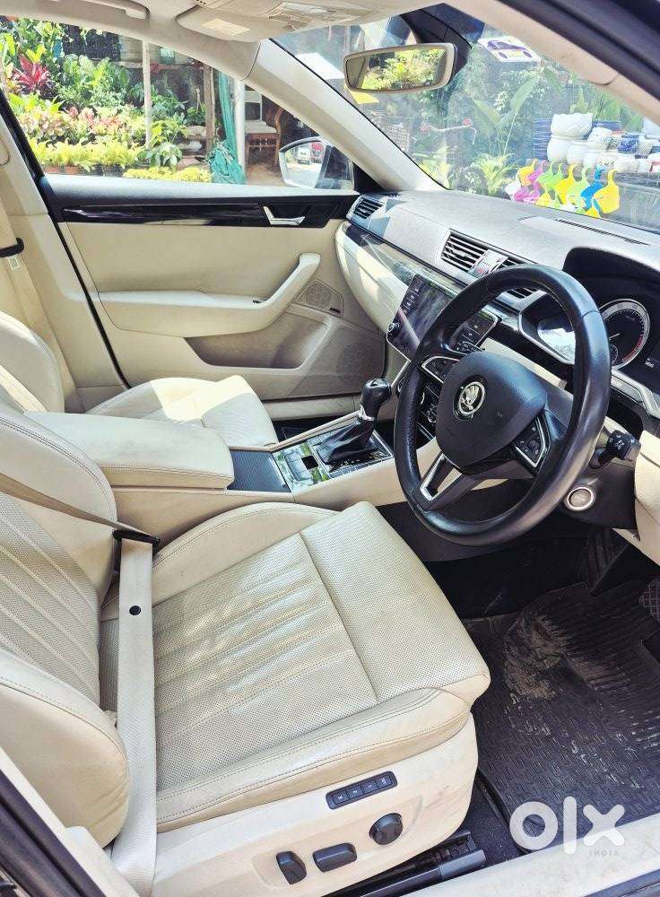 Skoda Superb 1.8 Elegance Tsi At, 2018, Petrol