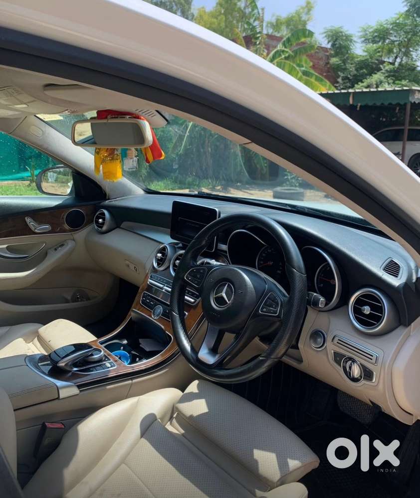 Mercedes-benz C-class 2015