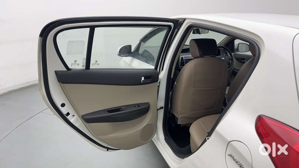 Hyundai I20 2012-2014 Magna Optional 1.2, 2012, Cng & Hybrids