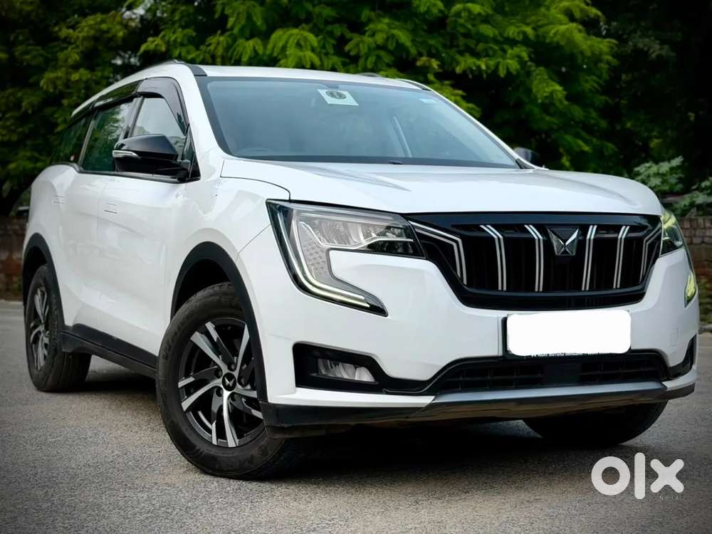 Mahindra Xuv700 2.0 Ax 5 Petrol Mt 7 Str, 2024, Petrol