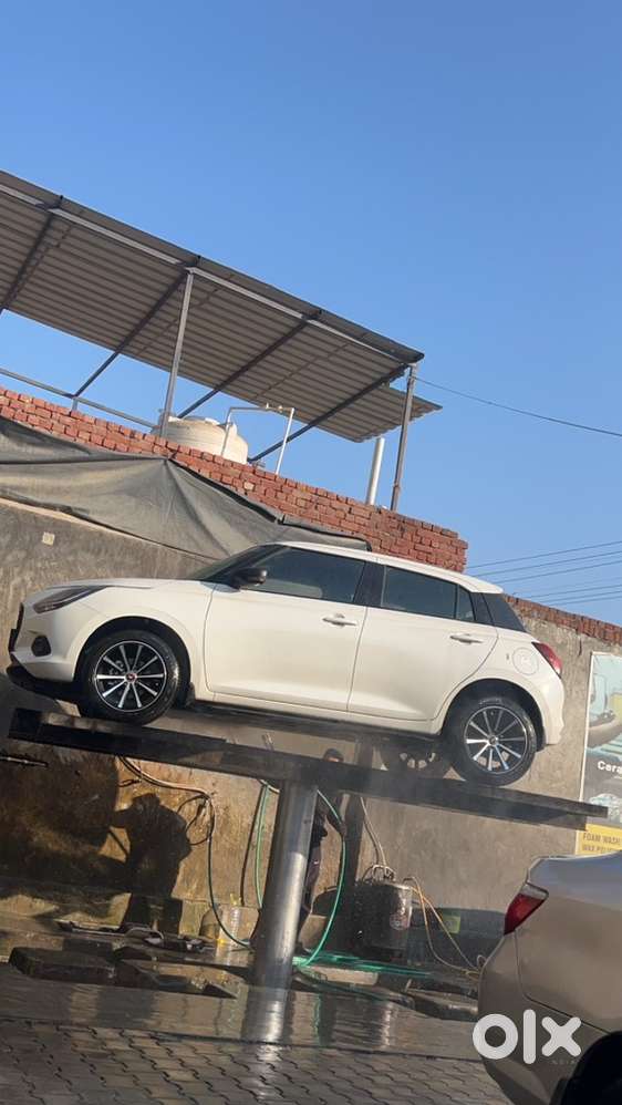 Maruti Suzuki New-gen Swift 2024 Petrol Well Maintained