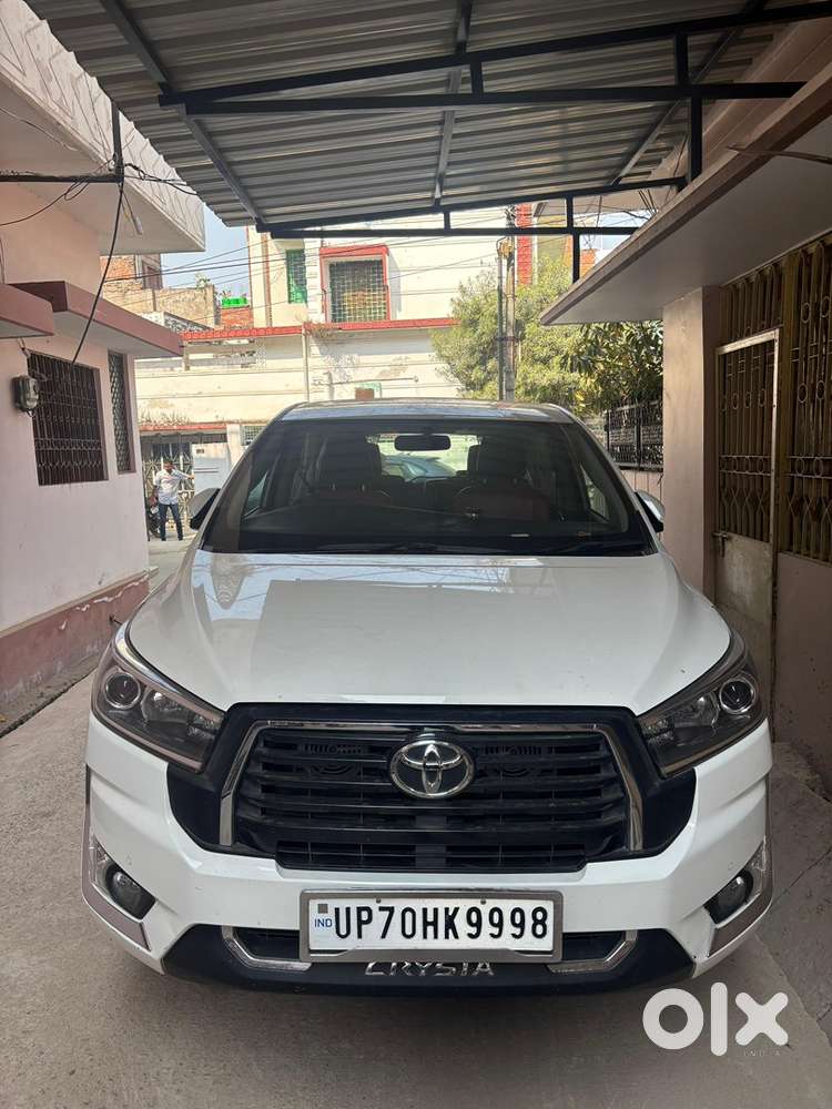 Toyota Innova Crysta Diesel 2025