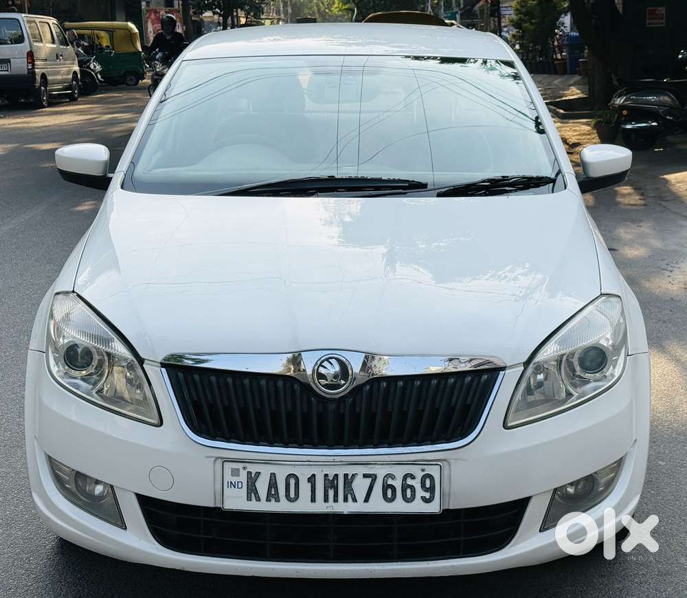 Skoda Rapid 1.5 Tdi Cr Elegance Plus, 2014, Diesel
