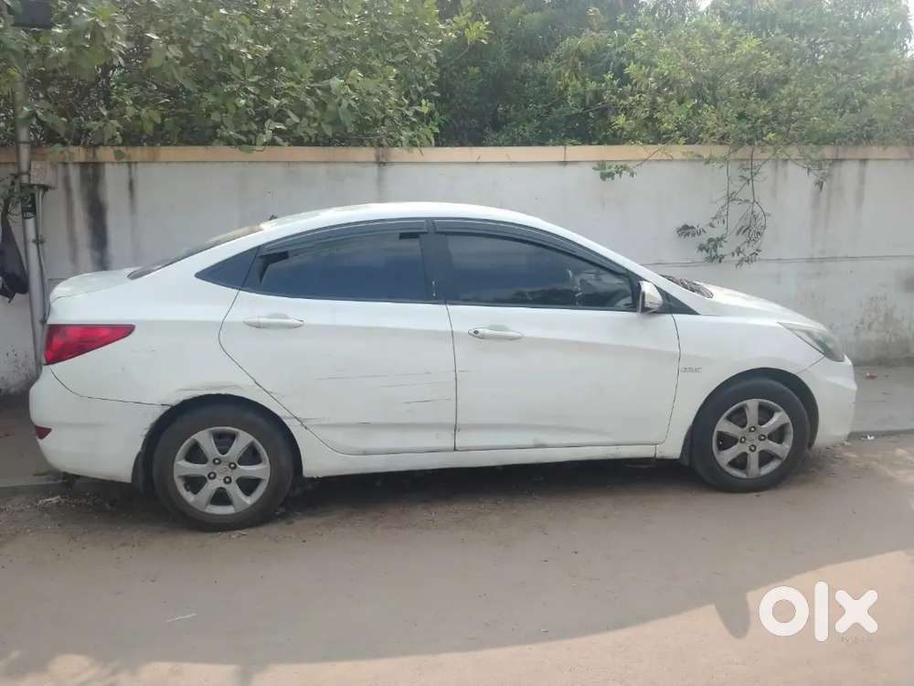 Hyundai Verna 2013