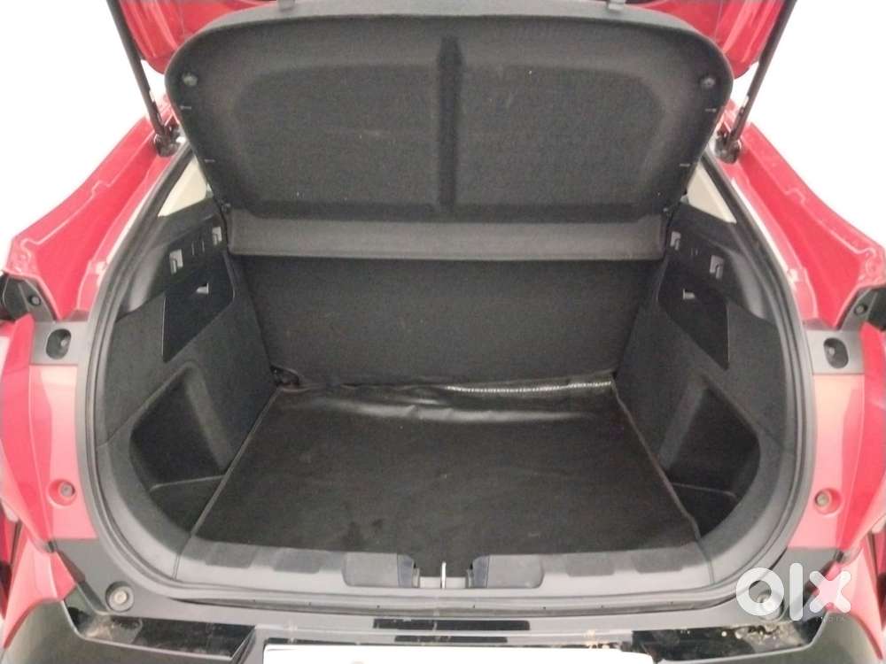 Tata Curvv Creative 1.2 Revotron Petrol 6mt, 2024, Petrol