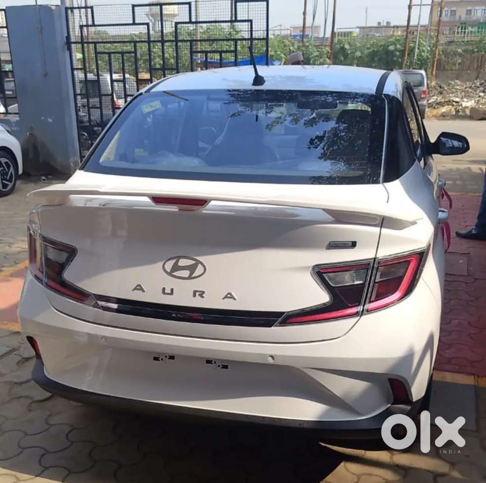 Hyundai Aura 2026 Cng & Hybrids 00 Km Driven