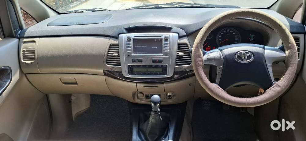 Toyota Innova 2.5 V 7 Str, 2015, Diesel