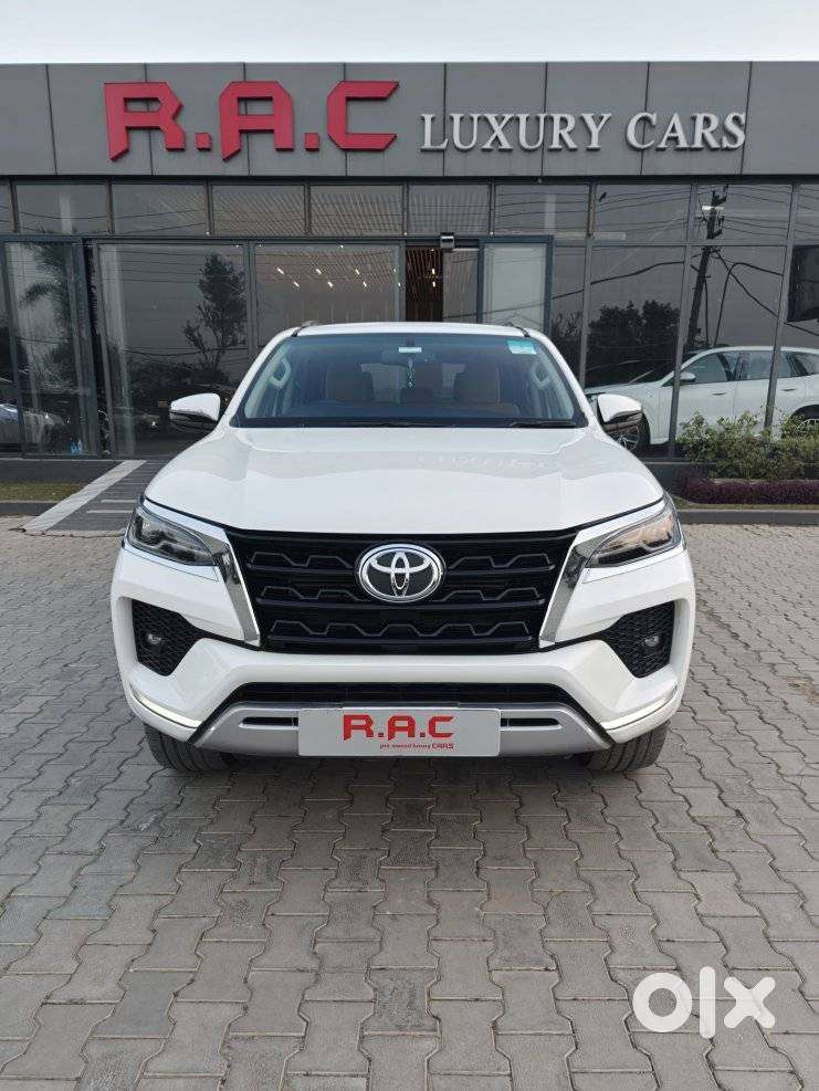 Toyota Fortuner 4x2 At 2.8 Diesel, 2021, Diesel