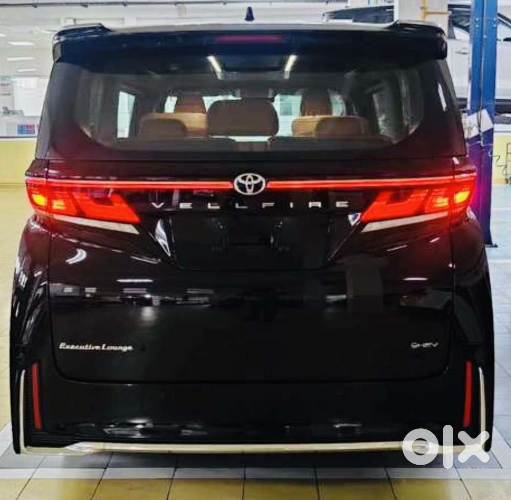 Toyota Vellfire Vip – Executive Lounge, 2026, Petrol
