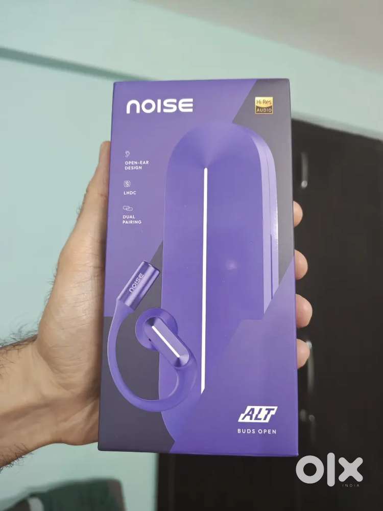 Noise Alt buds open