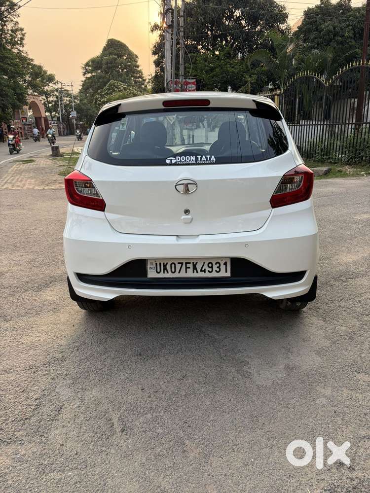 Tata Tiago 1.2 Revotron Xt (o), 2023, Petrol
