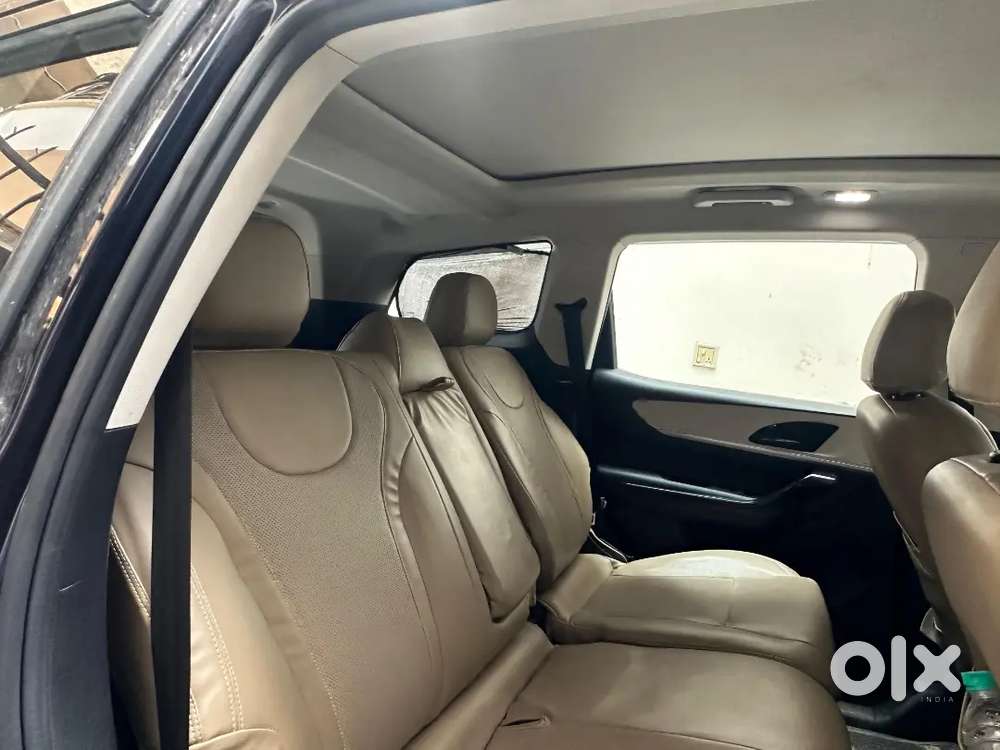 Mahindra Xuv700 2022 Petrol Well Maintained