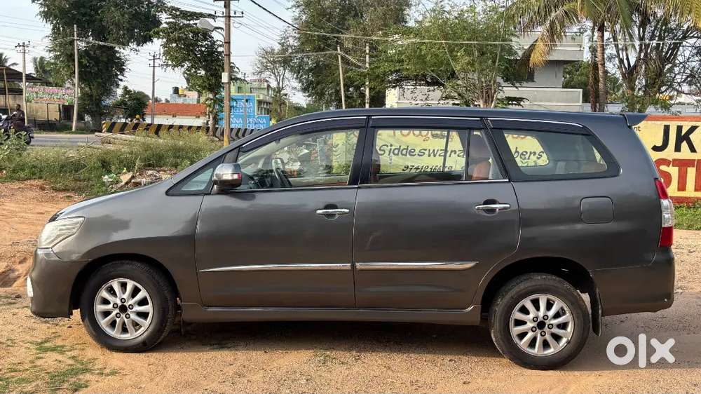Toyota Innova Diesel 24 Dec 2013 2nd Owner