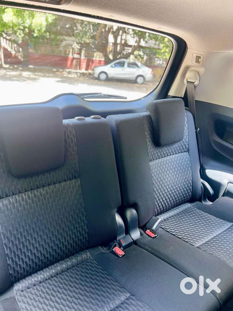 Toyota Innova Crysta 2.8 Gx At 8s, 2017, Diesel