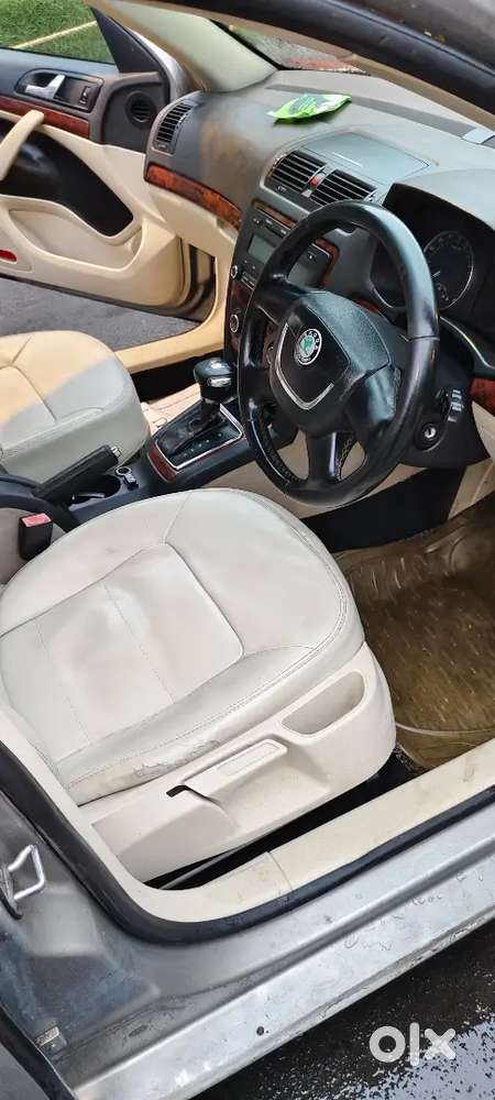 Skoda Laura Ambition 2012