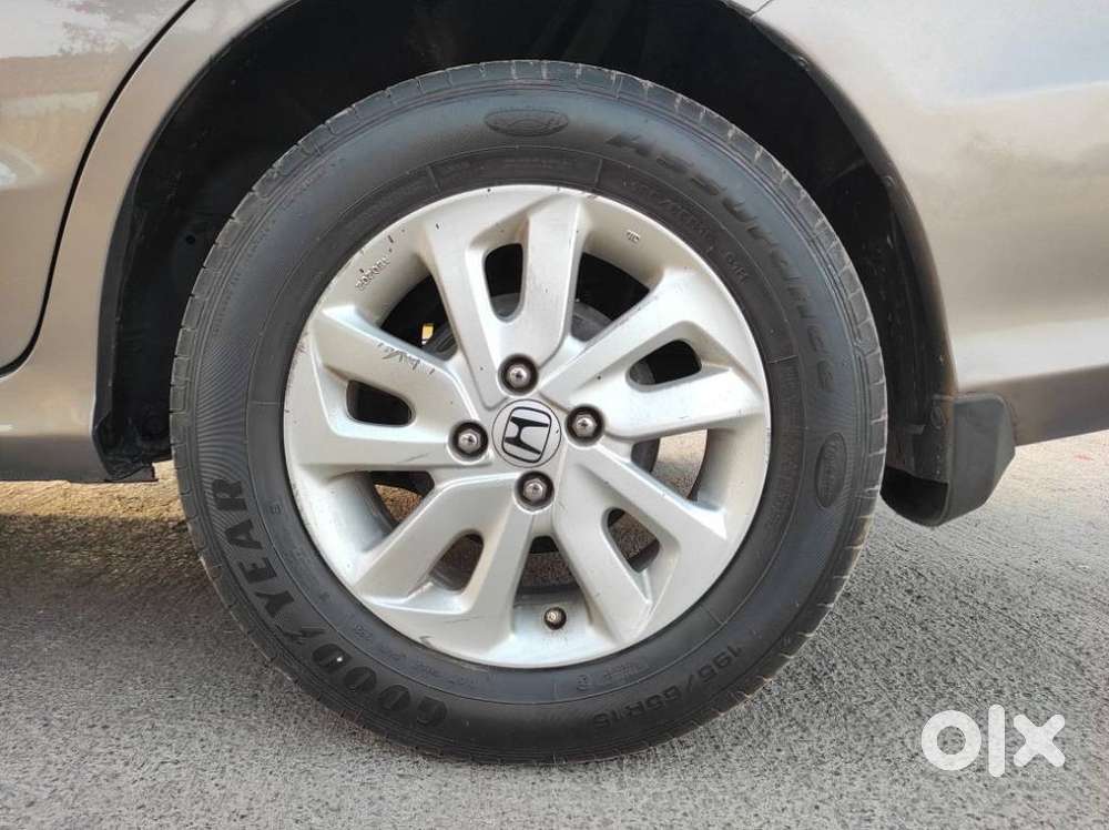 Honda Mobilio 1.5 V I-vtec, 2015, Petrol