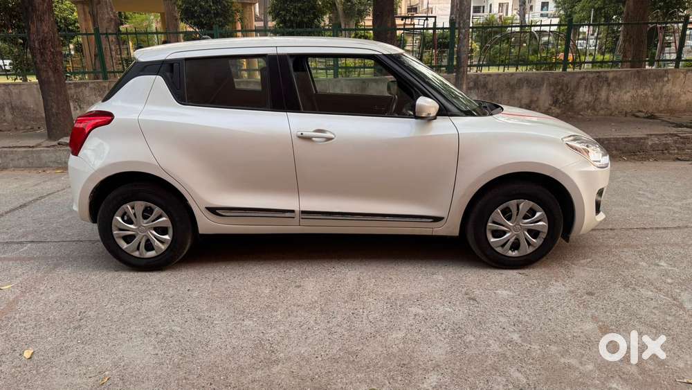 Maruti Suzuki Swift 1.2 Vxi (o), 2023, Petrol