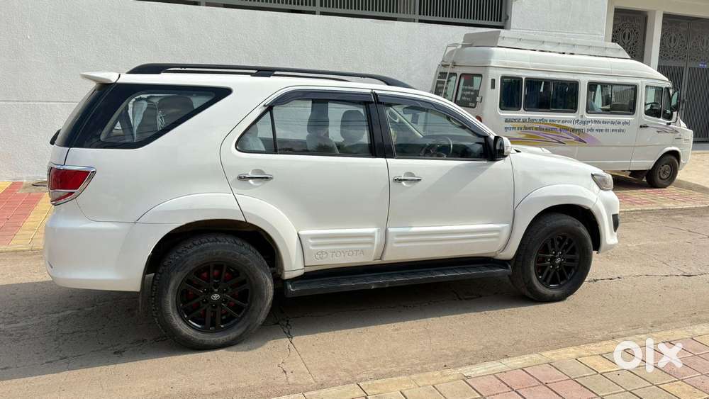 Toyota Fortuner 3.0 4x2 Mt, 2015