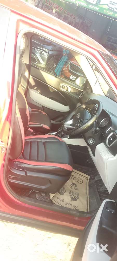 Hyundai Venue E, 2022, Petrol