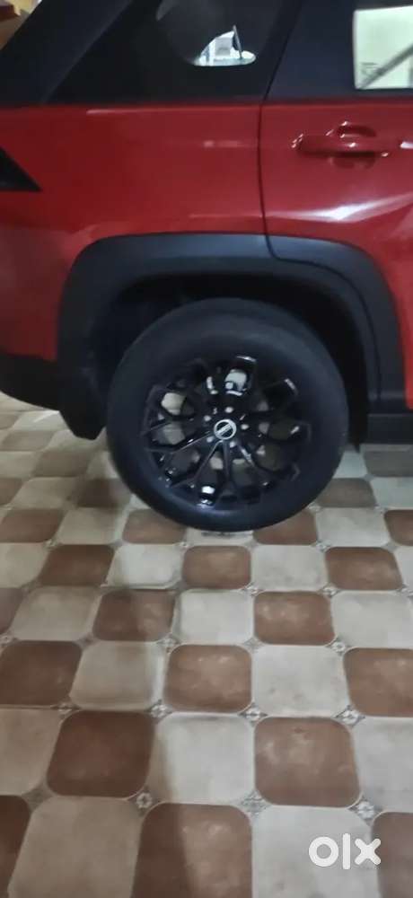 Maruti Suzuki Victoris 2025 Petrol 3500 Km Driven