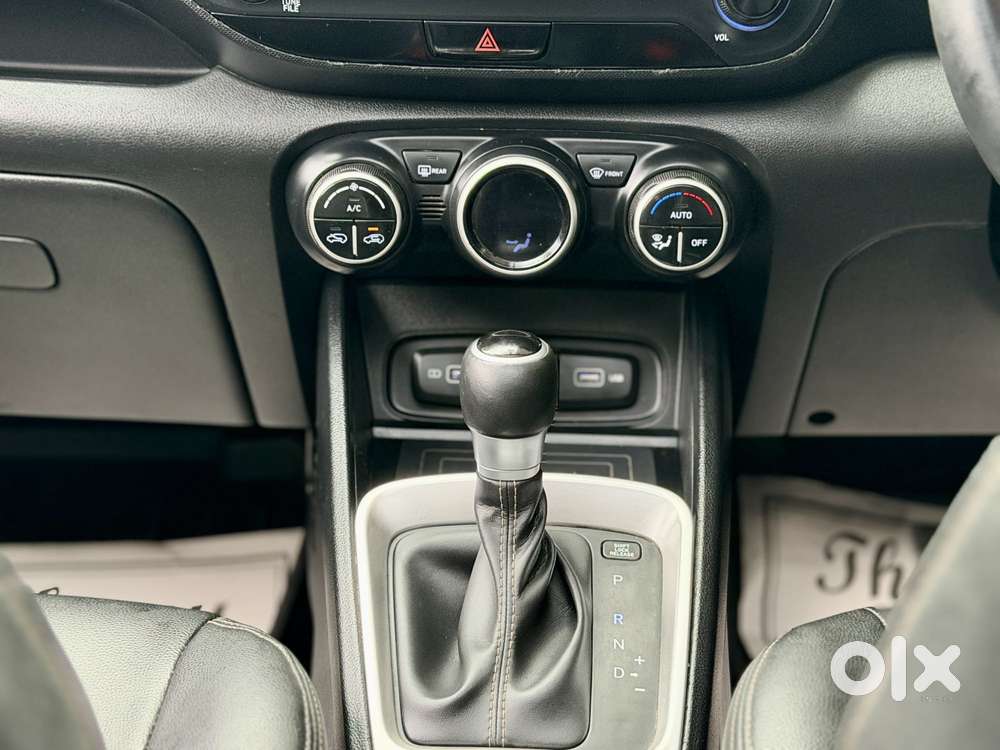 Hyundai Venue Sx Plus Turbo Dct, 2022, Petrol