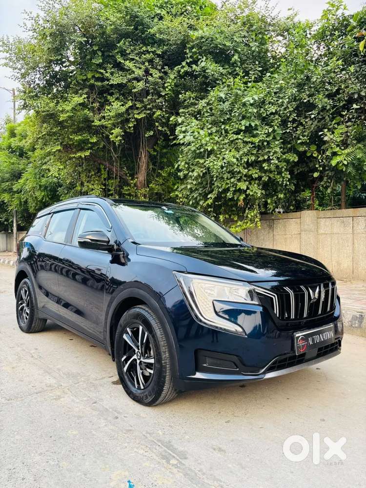 Mahindra Xuv700 2.0 Ax 5 Petrol Mt 7 Str, 2025, Petrol