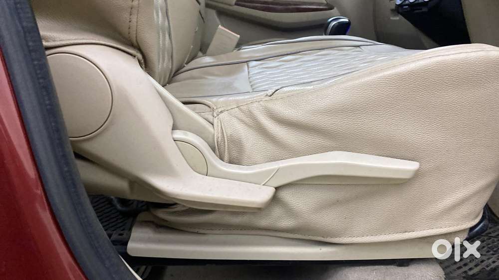 Maruti Suzuki Swift Dzire Amt Vxi, 2018, Petrol