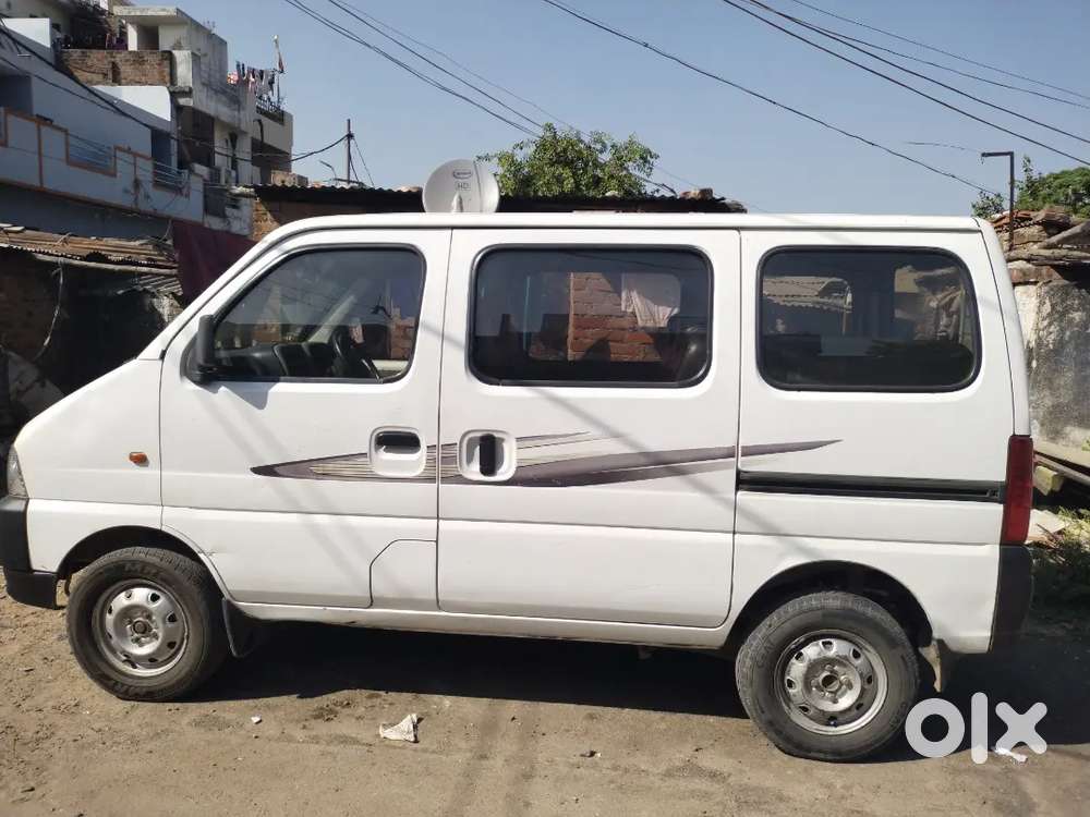 Maruti Suzuki Eeco Smiles 1st 2013