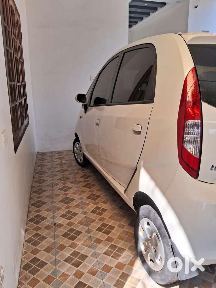 Tata Nano Genx Xta, 2017, Petrol