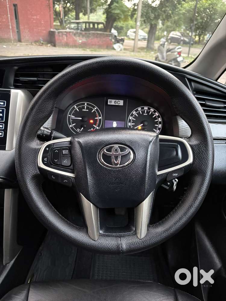Toyota Innova Crysta 2.4 G Mt 7 Str, 2019, Diesel