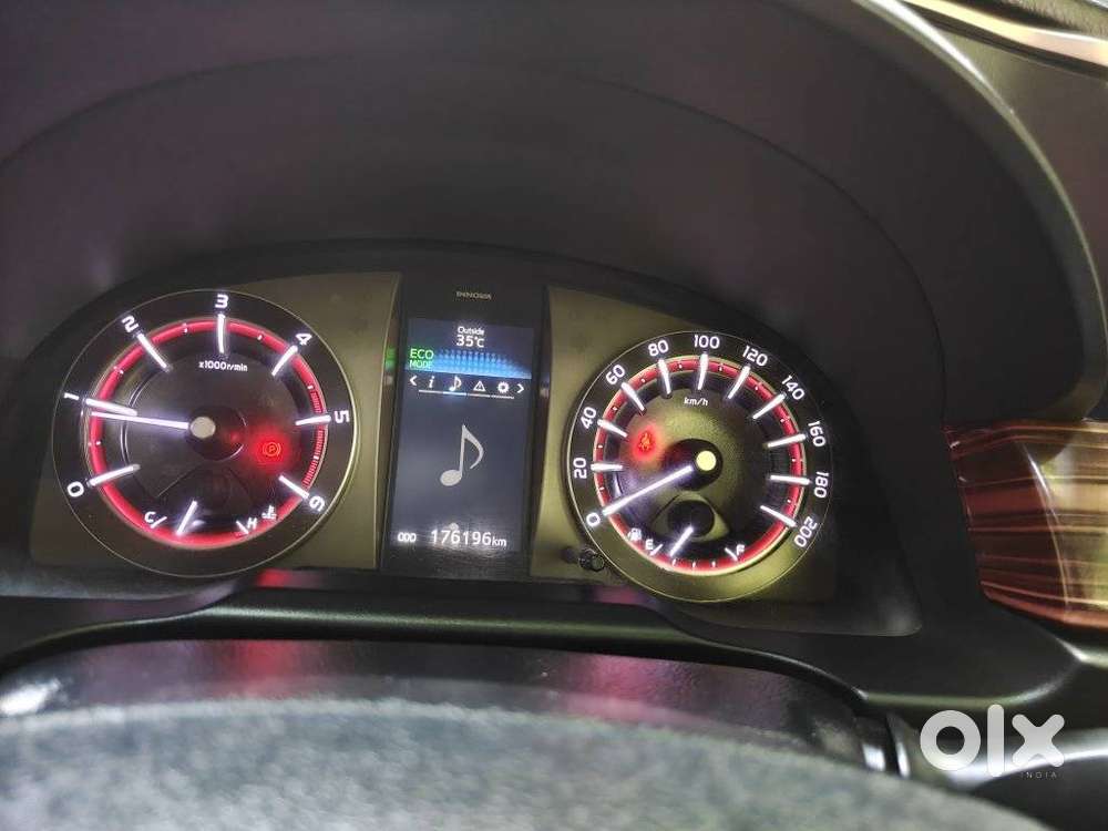 Toyota Innova Crysta Touring Sport 2.4 Mt, 2017, Diesel