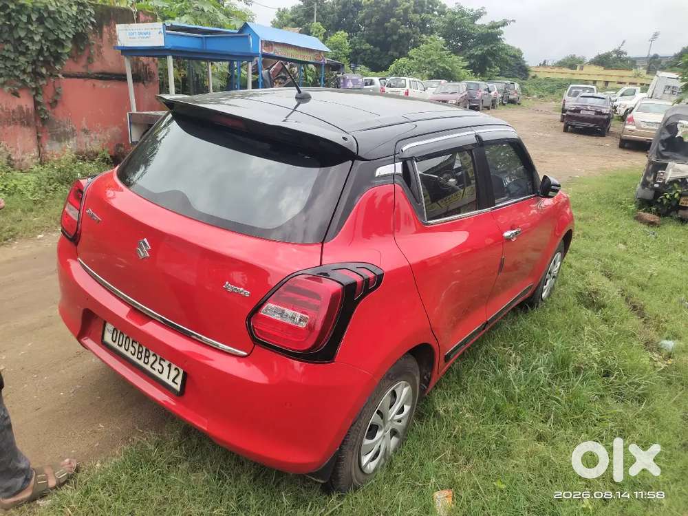 Maruti Suzuki Swift 2021 Dual Tone Black Red